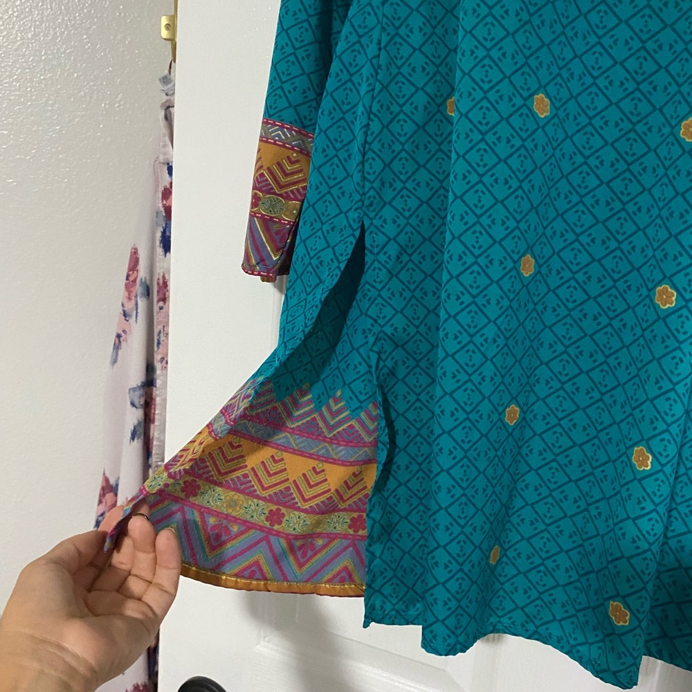 Top - Picture 3 of 3